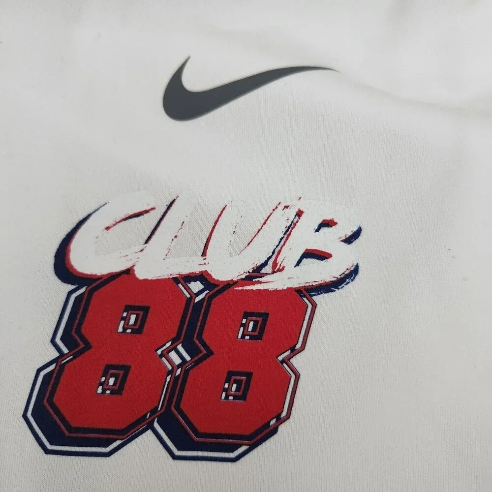 Nike this lightweight